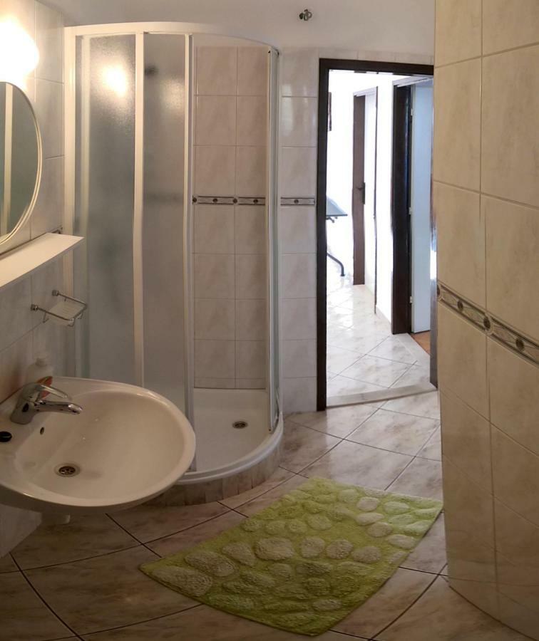 Apartmani Sandro Ivan Dolac Exterior foto